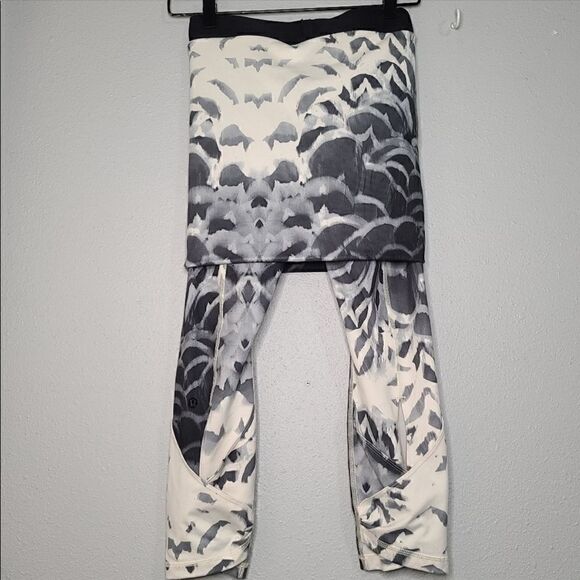 Lululemon Wunder Under Pant SE Dance Pretty Plume Angel Wing Black Women's Sz 4 - Picture 15 of 16